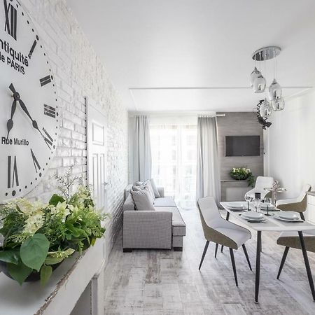 Good Time Apartment Business Center Warszawa Eksteriør bilde