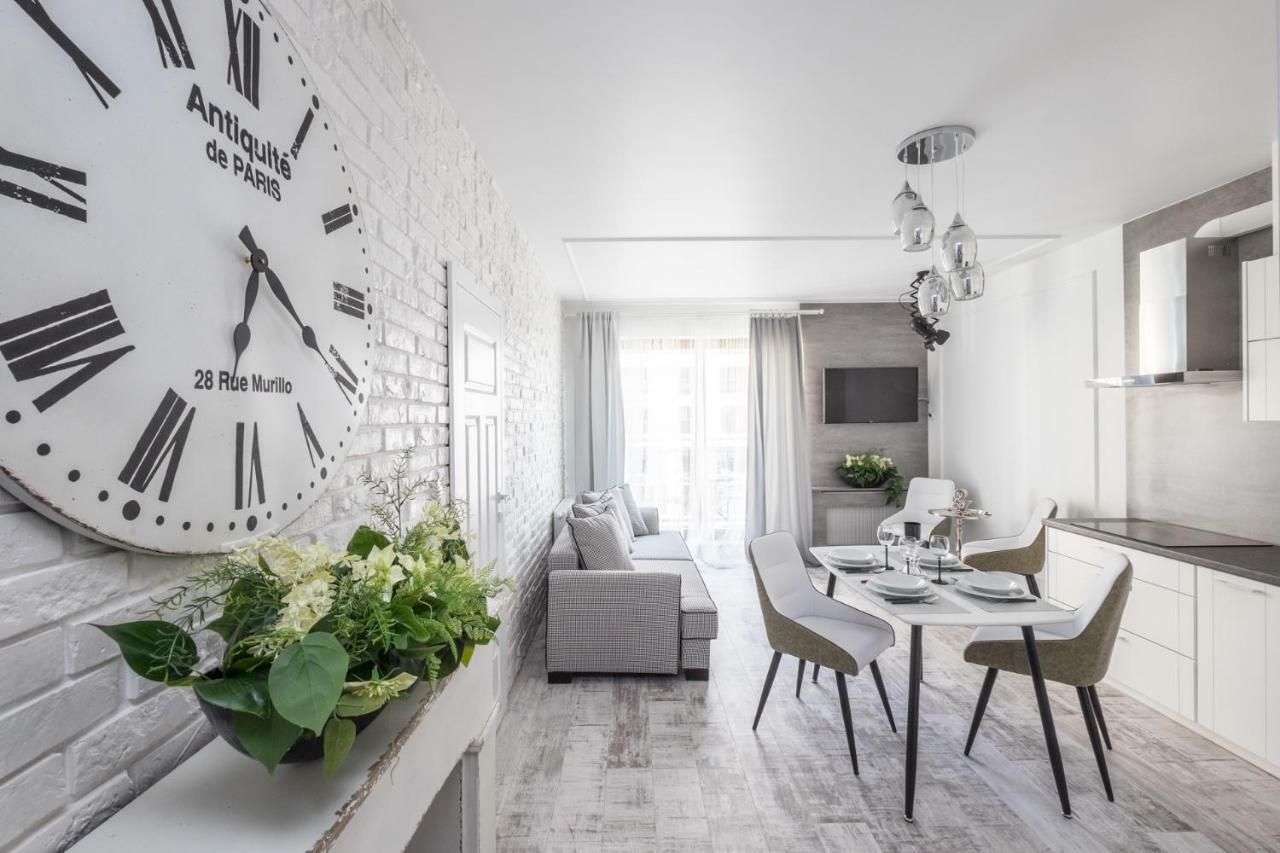 Good Time Apartment Business Center Warszawa Eksteriør bilde